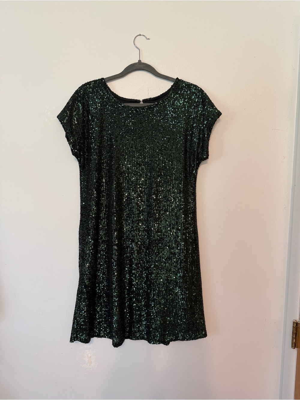 Women’s Cable & Gauge Emerald Sequin Short Sleeve Cocktail Dress Sz Med